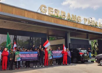 Lagi…!!! Ratusan Massa TRIGA Lampung Geruduk Gedung DPR RI dan Kejagung RI di Desak Tuntaskan Konflik Agraria SGC